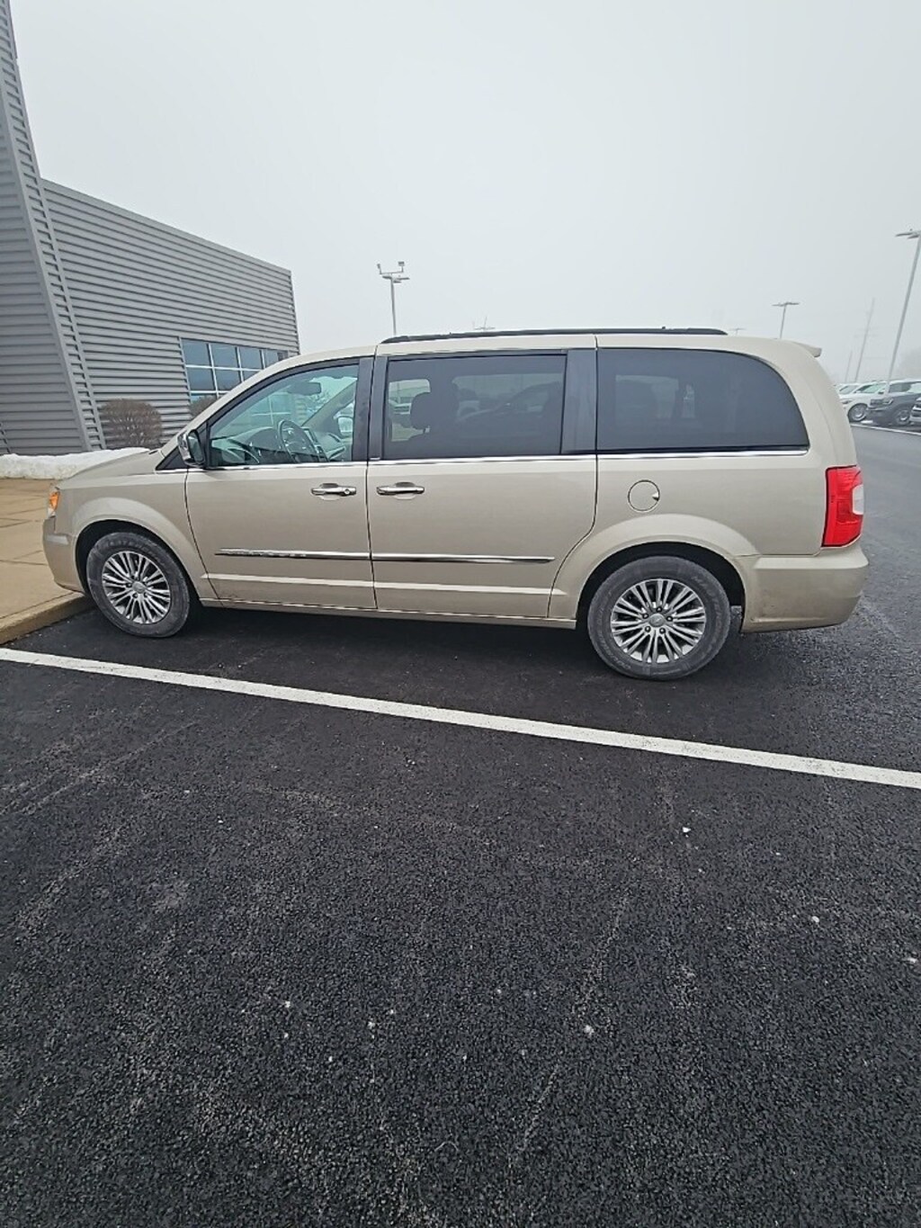 Used 2014 Chrysler Town & Country Touring-L Van