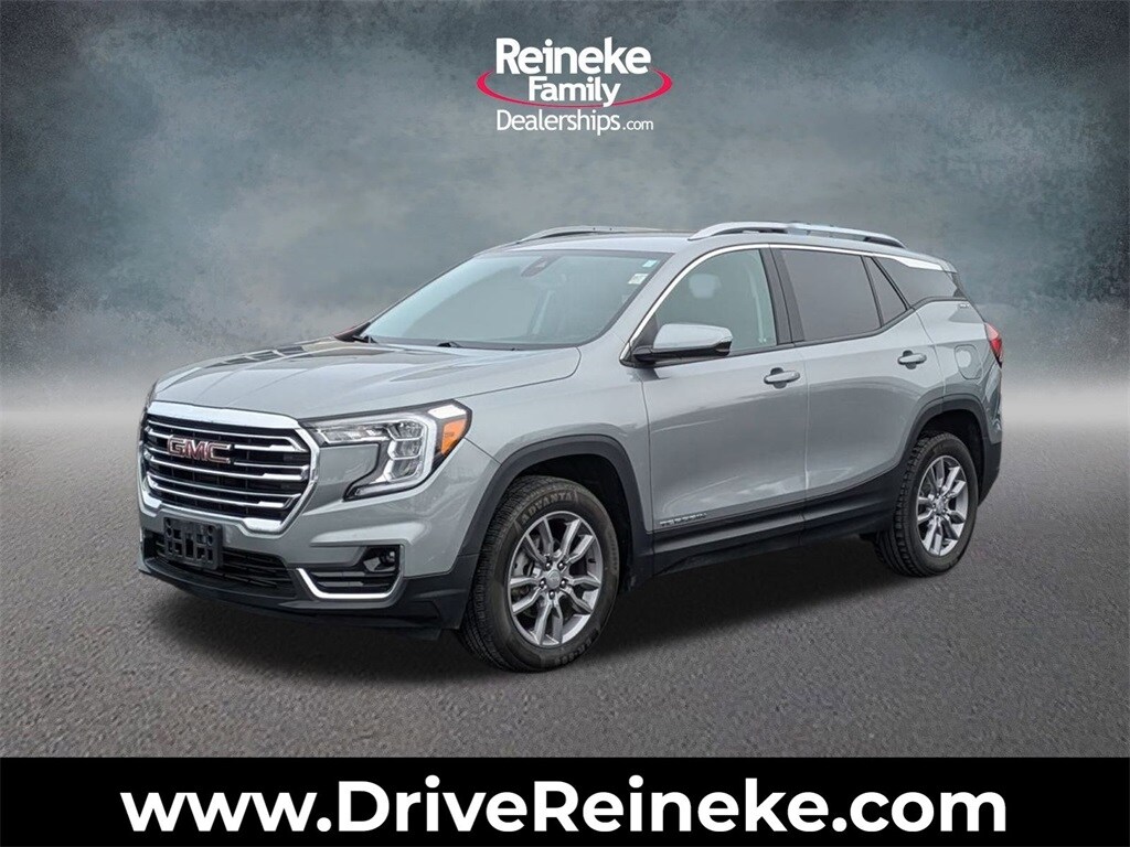 2024 GMC Terrain SLT's photo
