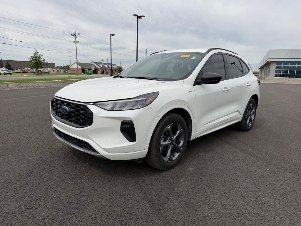 2024 Ford Escape ST-Line AWD's photo