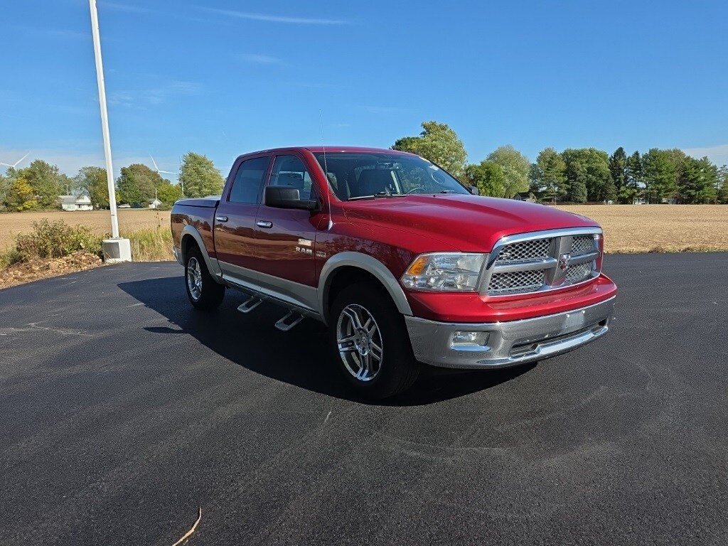 2009 Dodge Ram Laramie photo 2