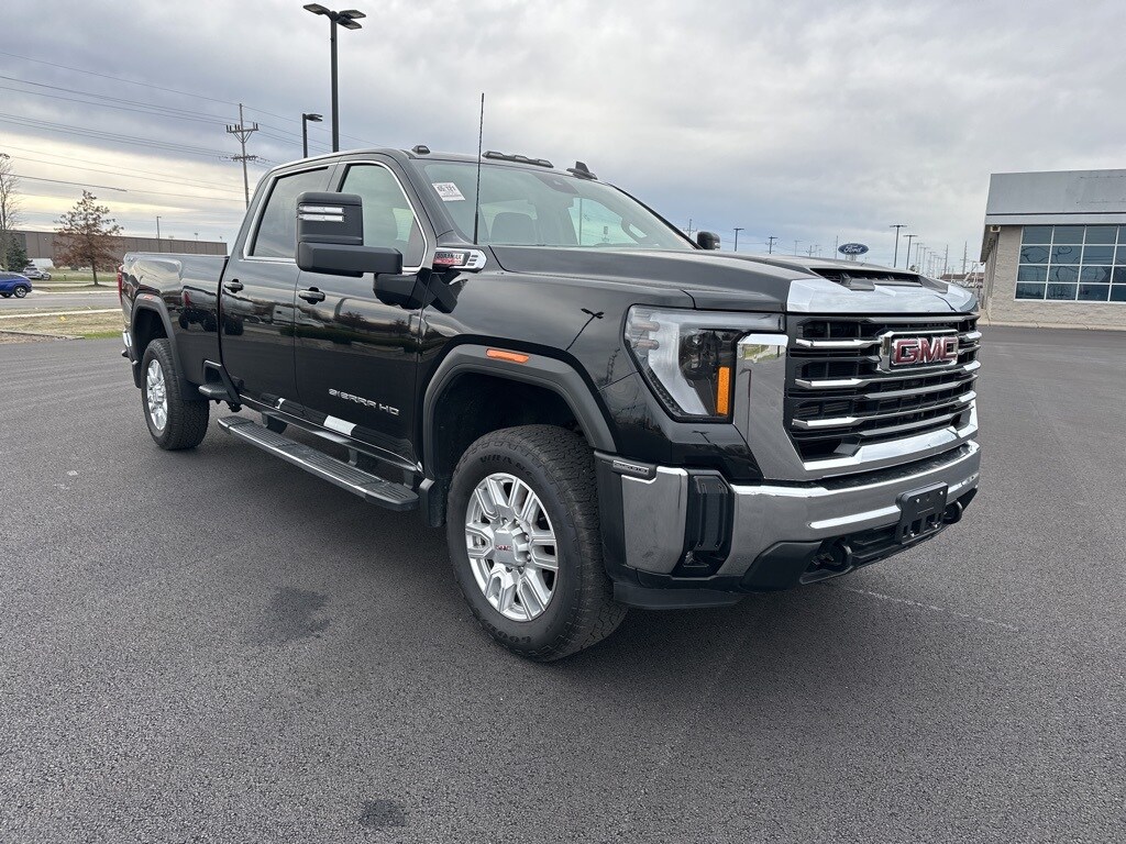 2024 Gmc Sierra 2500 HD SLE photo 3