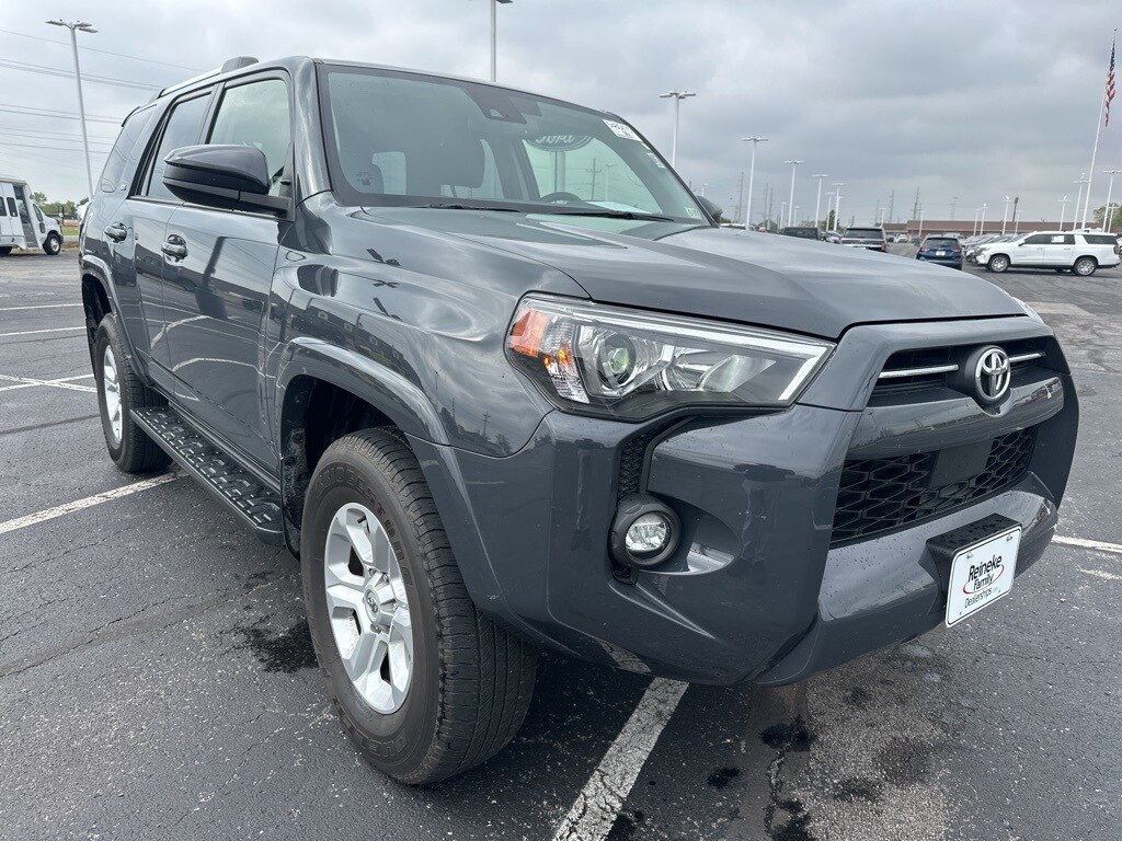 2024 Toyota 4Runner SR5 photo 2