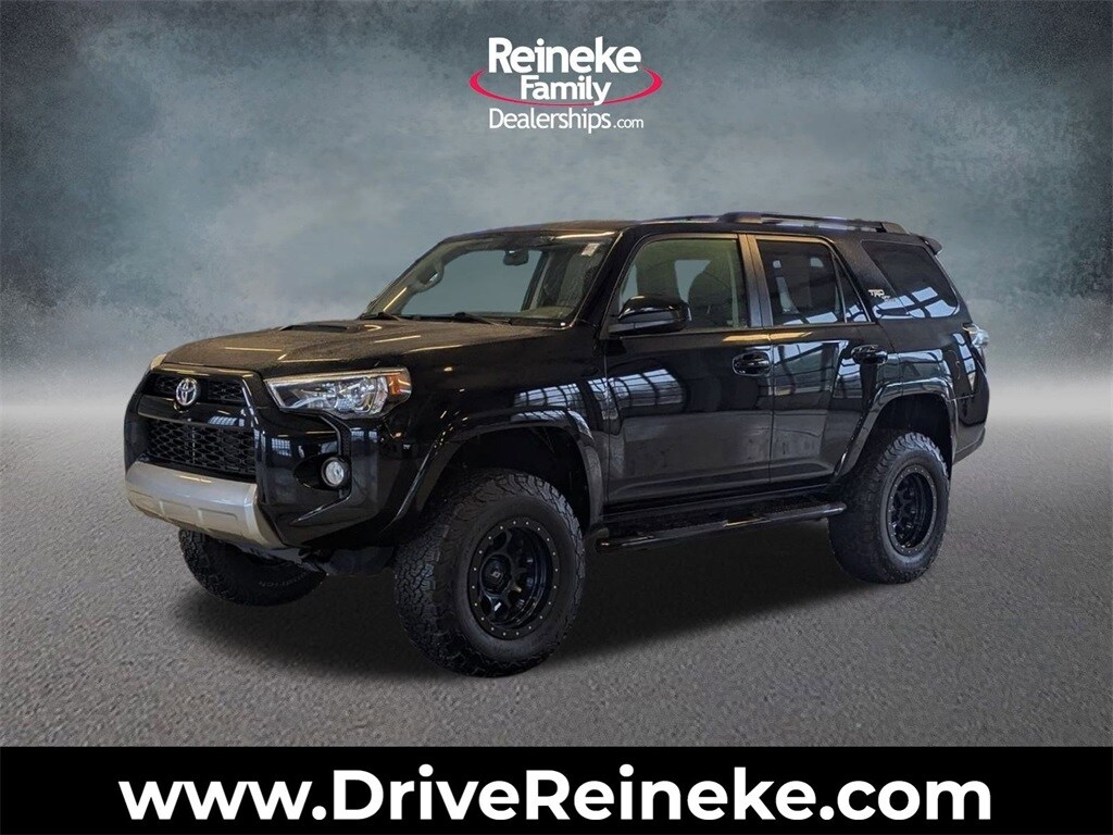 2019 Toyota 4Runner TRD Off-Road's photo