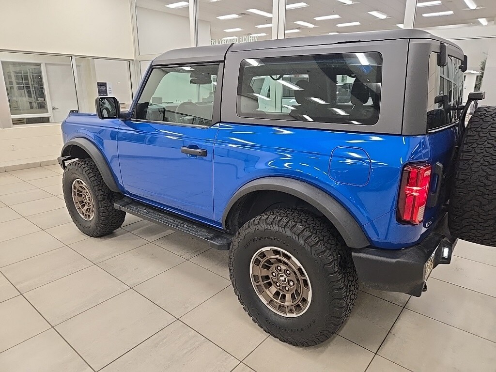 2023 Ford Bronco Base photo 4