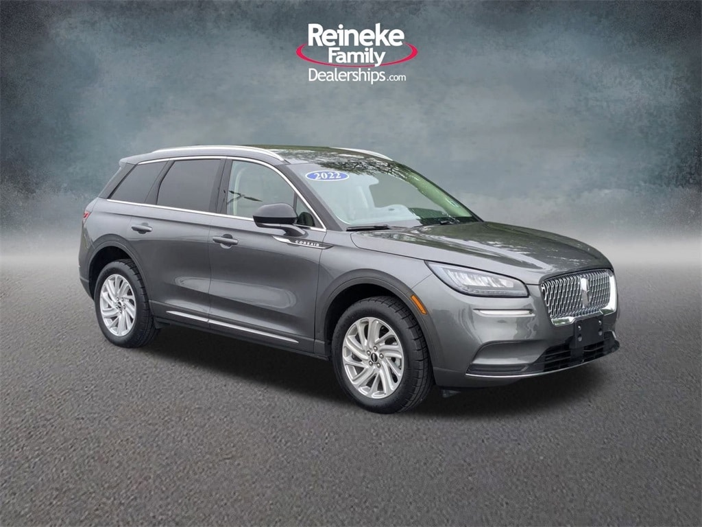 2022 Lincoln Corsair Standard photo 2
