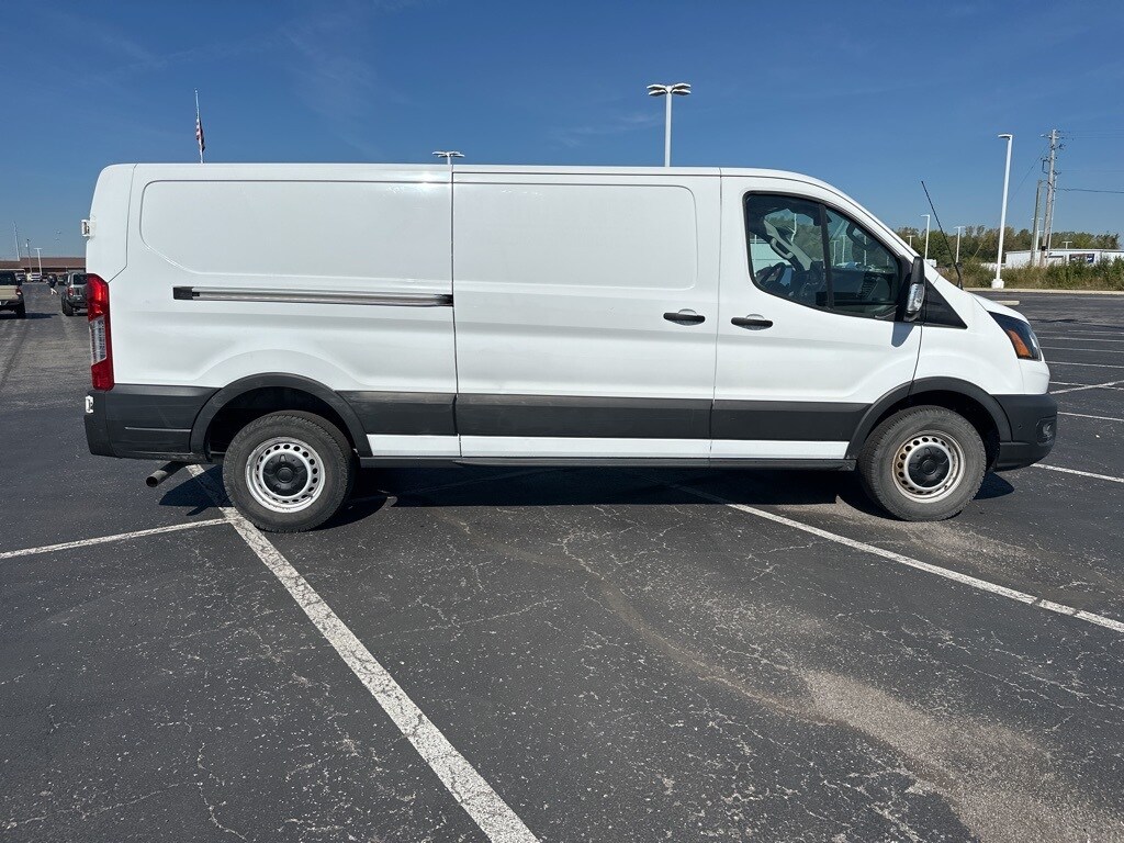 2021 Ford Transit photo 2