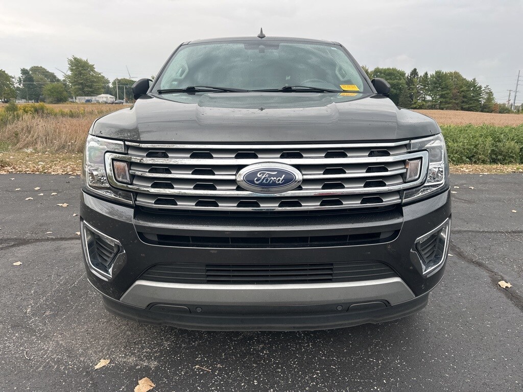 2021 Ford Expedition MAX Limited photo 2