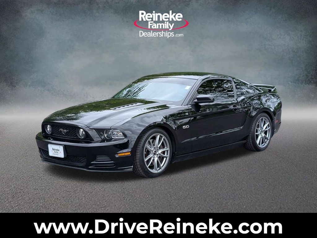 2014 Ford Mustang GT Premium's photo