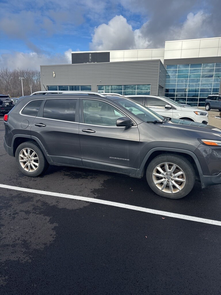 2015 Jeep Cherokee Limited's photo