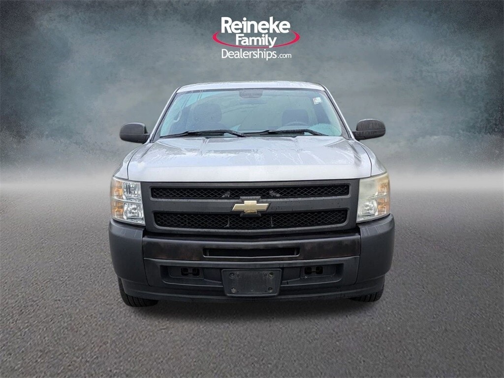 Used 2011 Chevrolet Silverado 1500 Work Truck with VIN 1GCNCPEX1BZ241138 for sale in Findlay, OH