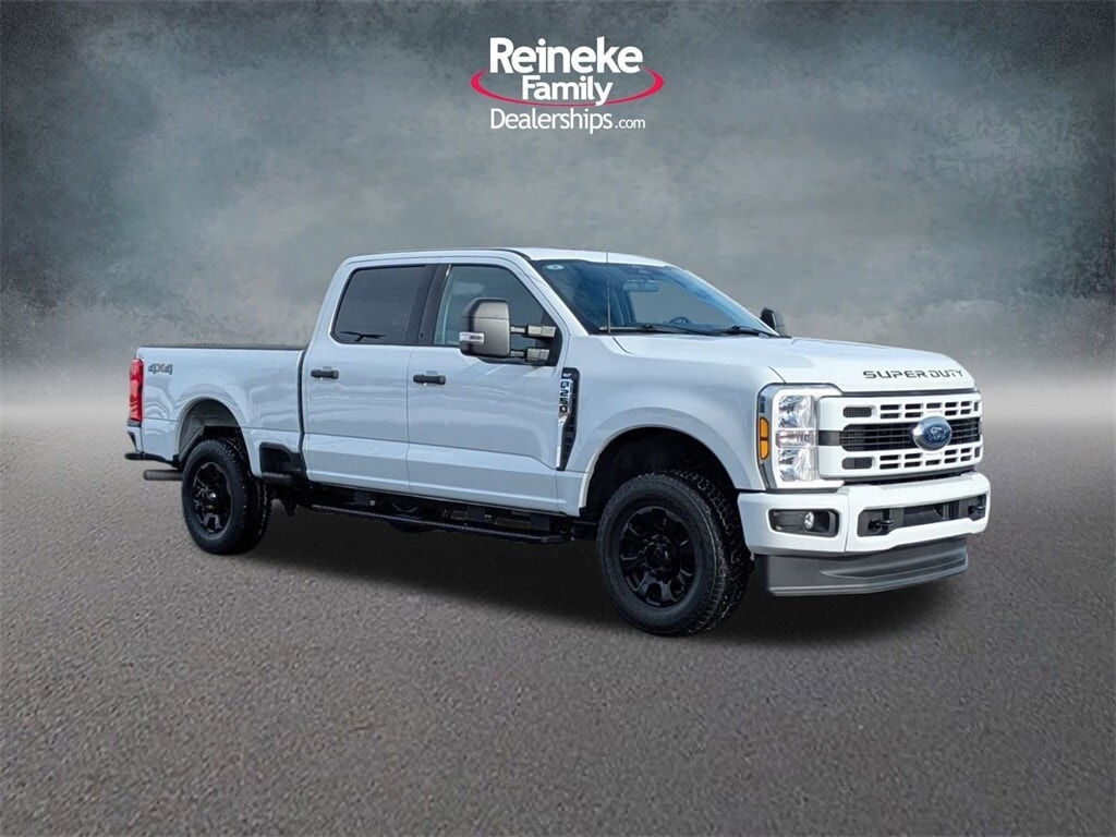 Used 2024 Ford F-250 XLT Truck Crew Cab