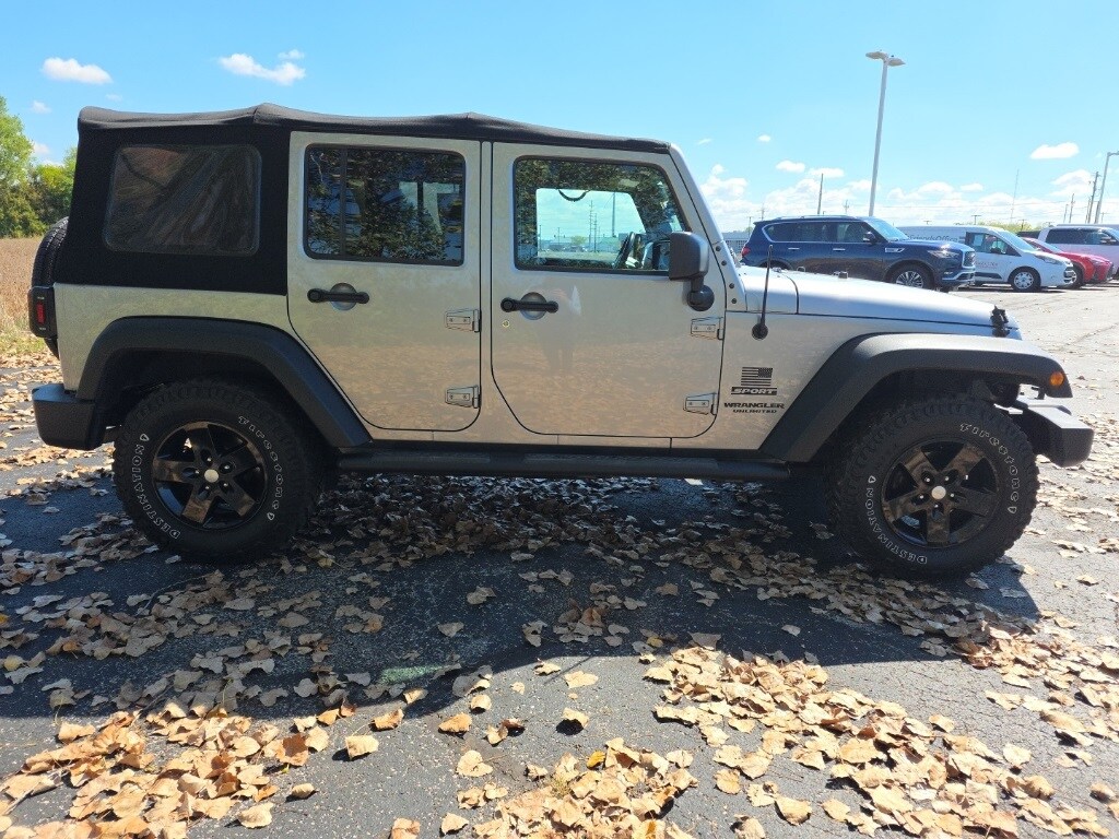 2016 Jeep Wrangler Unlimited Sport photo 4