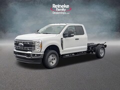 2026 Ford F-350 Chassis Truck Super Cab