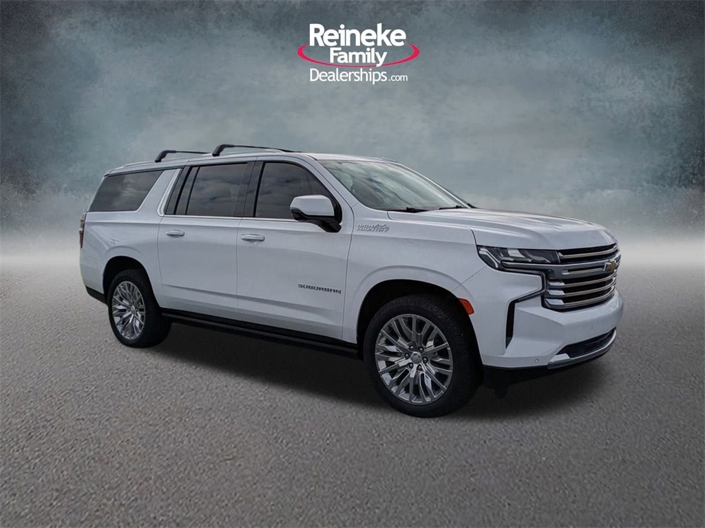 2023 Chevrolet Suburban High Country photo 3