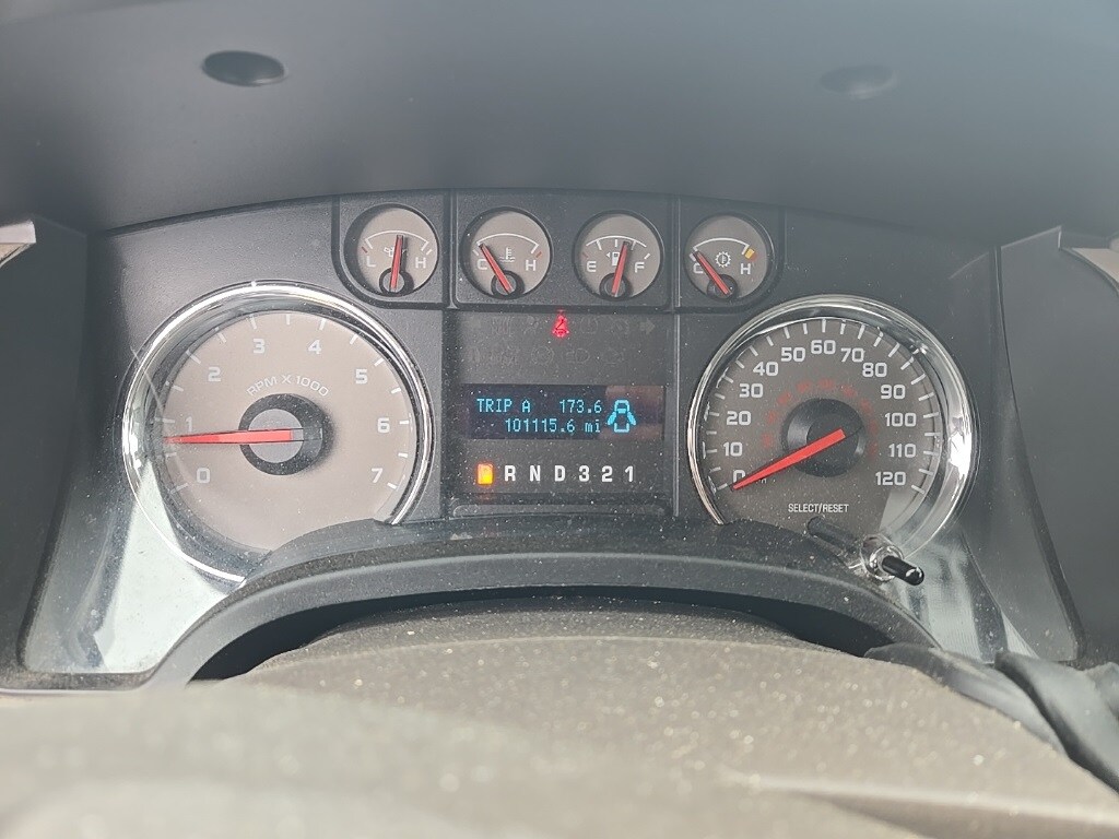 2009 Ford F-150 XLT photo 3