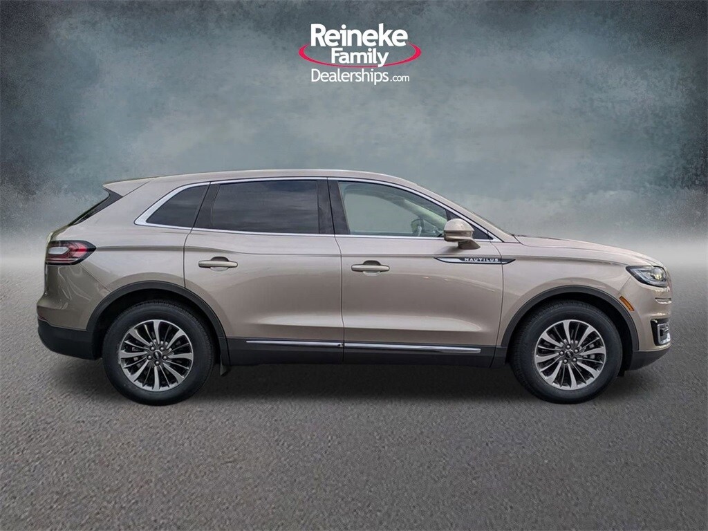 2020 Lincoln Nautilus Standard photo 4