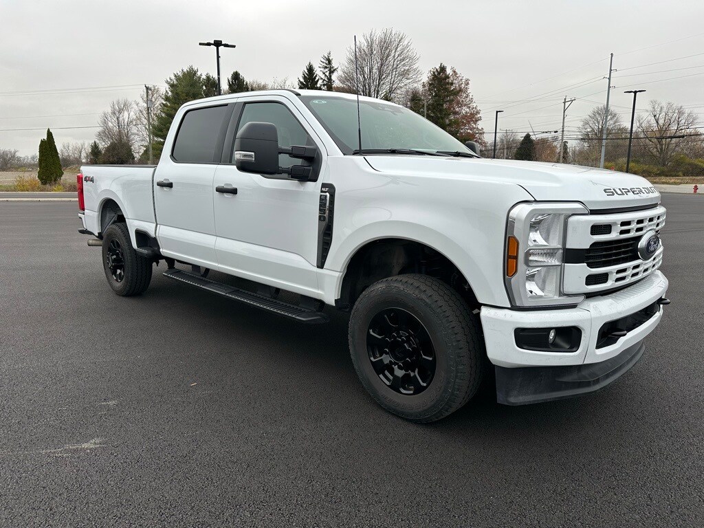 2024 Ford F-250 XLT photo 3