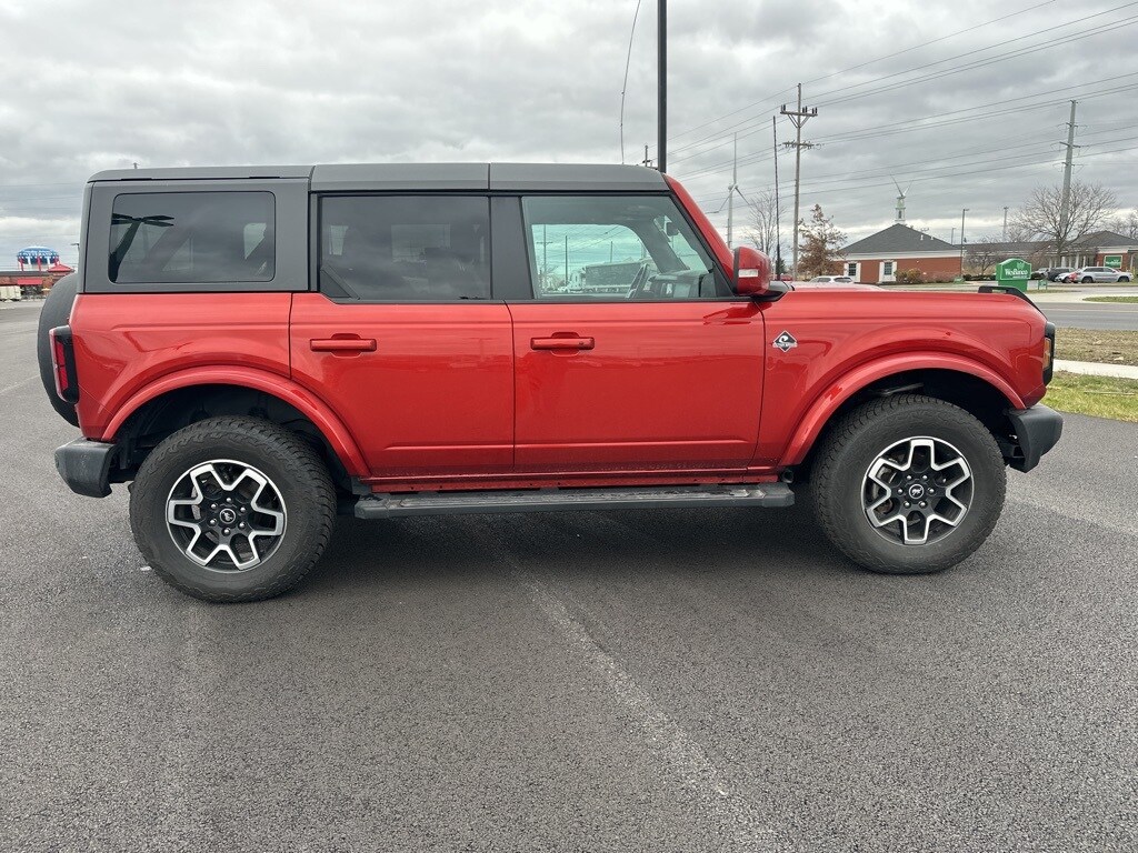 2022 Ford Bronco Outer Banks photo 4