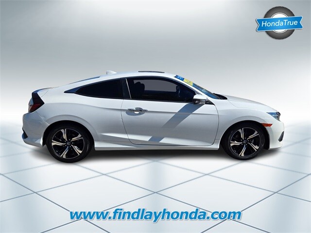 2016 Honda Civic Touring photo 3
