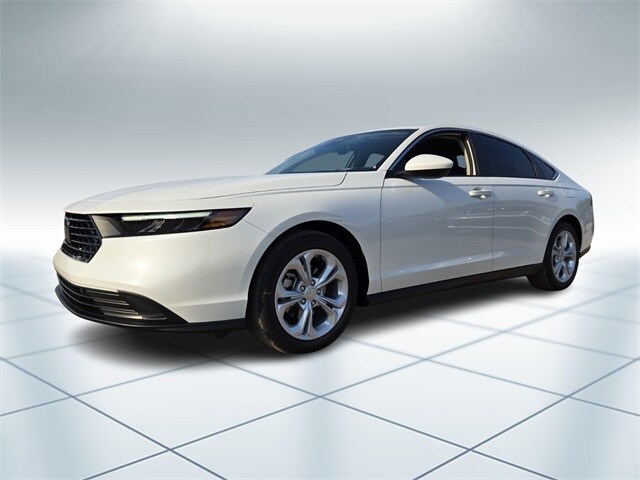 2025 Honda Accord LX photo 2