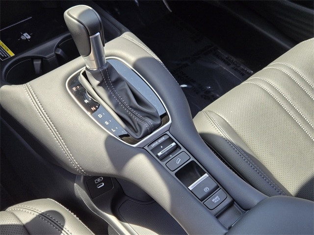 2025 Honda HR-V EX-L photo 5