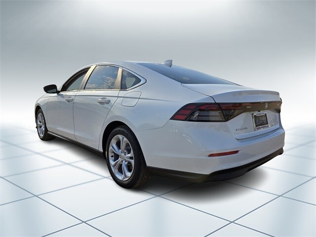2025 Honda Accord LX photo 3