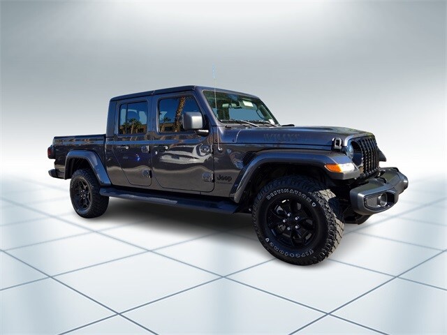 2022 Jeep Gladiator Willys photo 2