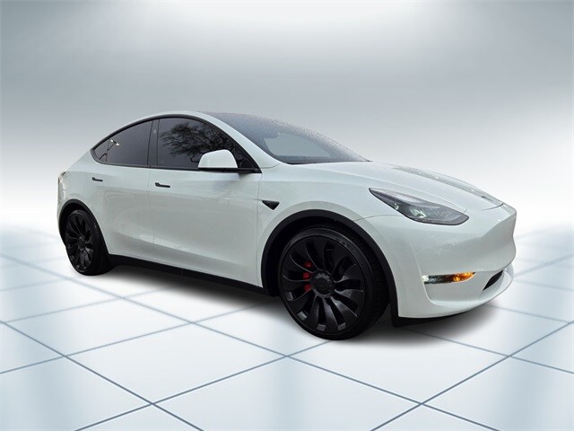 2023 Tesla Model Y Performance photo 2
