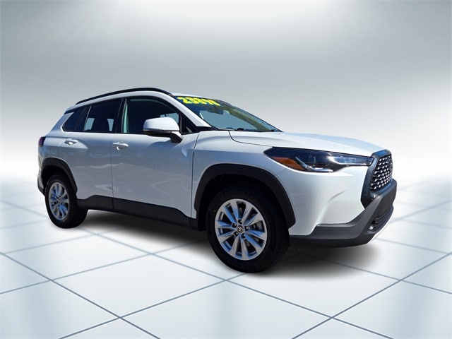 Used 2023 Toyota Corolla Cross LE with VIN 7MUCAAAG9PV059914 for sale in Kansas City