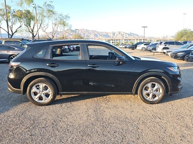 2023 Honda HR-V LX photo 2