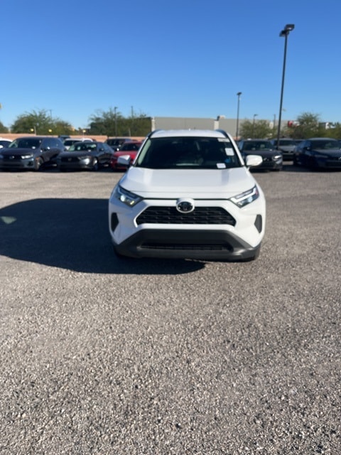 Used 2024 Toyota RAV4 XLE with VIN 2T3W1RFV3RC270512 for sale in Kansas City