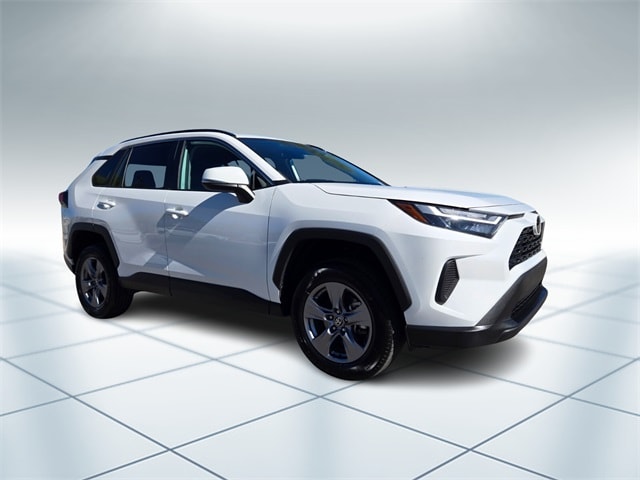 Used 2024 Toyota RAV4 XLE with VIN 2T3W1RFV3RC270512 for sale in Kansas City