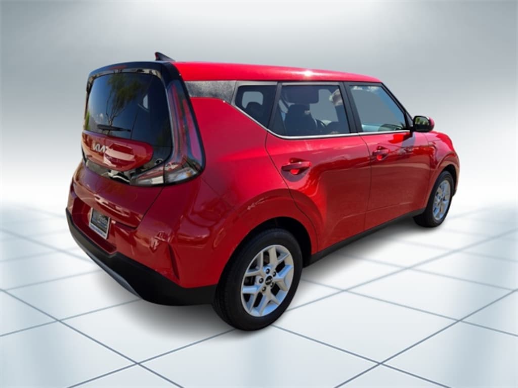 Used 2023 Kia Soul LX Hatchback