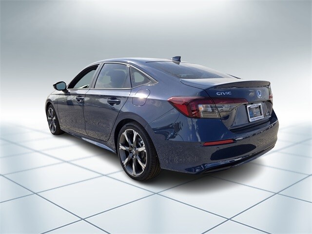 2025 Honda Civic Hybrid Sport Touring photo 3