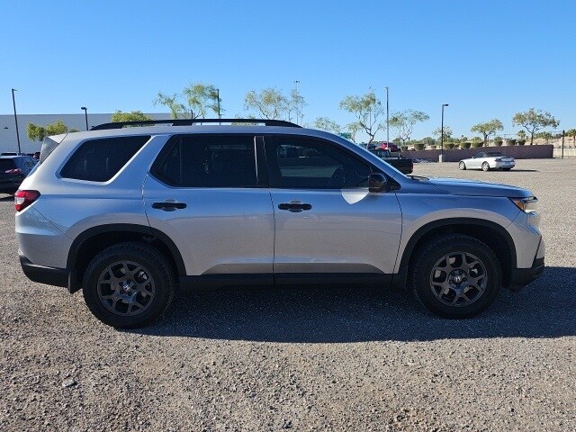 2024 Honda Pilot TrailSport photo 4