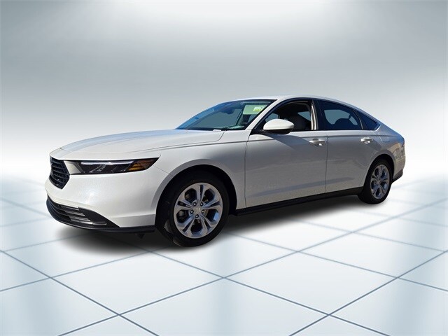 2025 Honda Accord LX photo 2