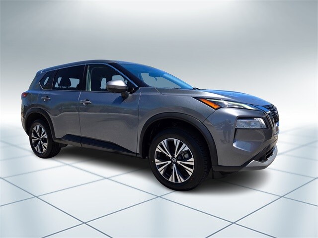 2021 Nissan Rogue SV photo 2