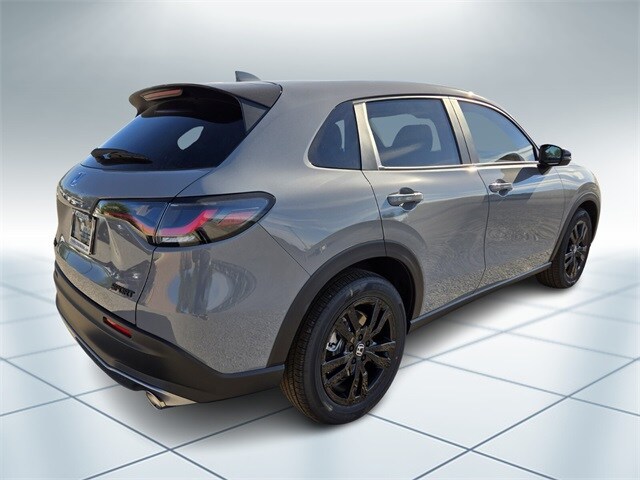 2026 Honda HR-V Sport photo 4