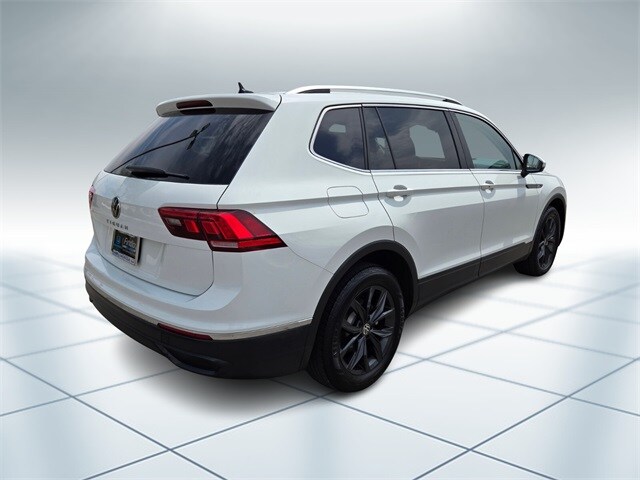 2024 Volkswagen Tiguan SE Wolfsburg Edition photo 4