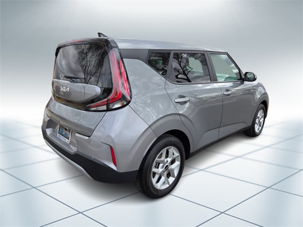 Used 2024 Kia Soul LX Hatchback