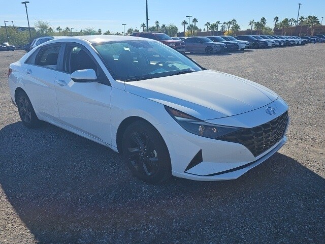 2023 Hyundai Elantra Hybrid Blue photo 3