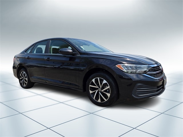 3VW5M7BU7RM036827