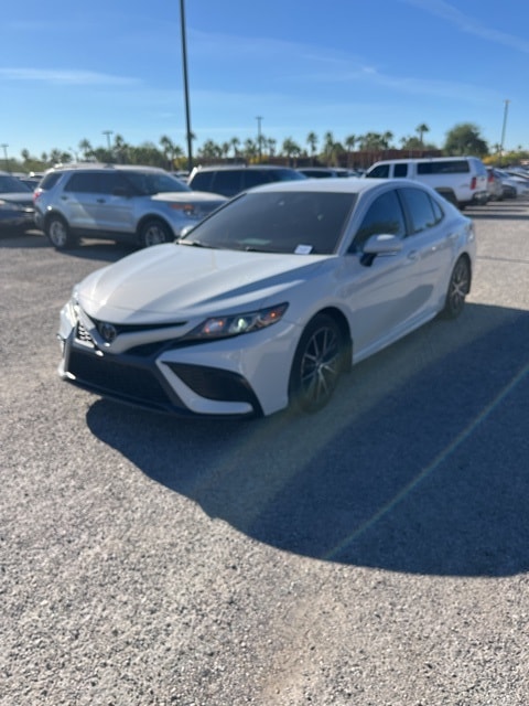 2022 Toyota Camry SE