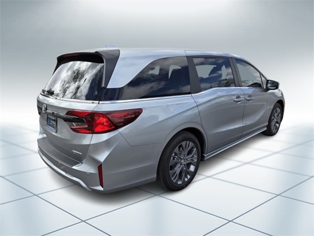 New 2026 Honda Odyssey Touring Minivan/Van