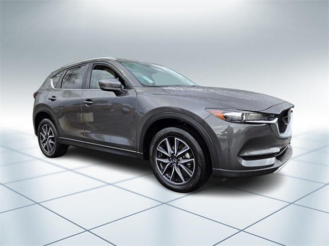 2018 Mazda CX-5 Touring photo 2