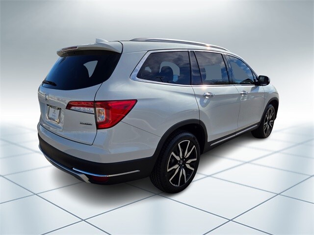 2020 Honda Pilot Touring photo 4