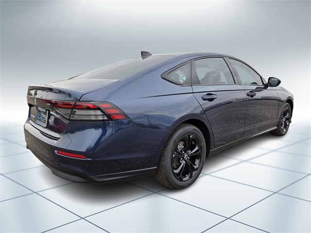 2025 Honda Accord SE photo 3