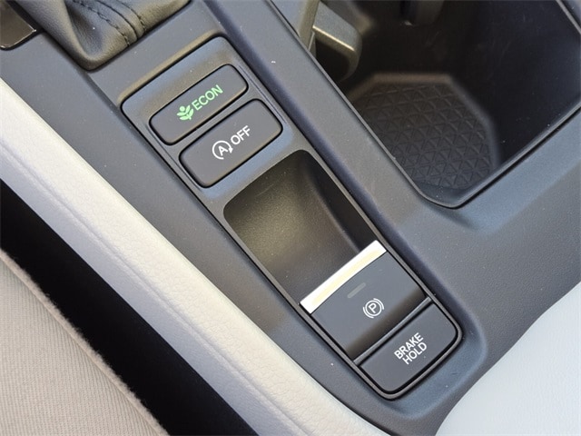 2025 Honda Accord LX photo 5