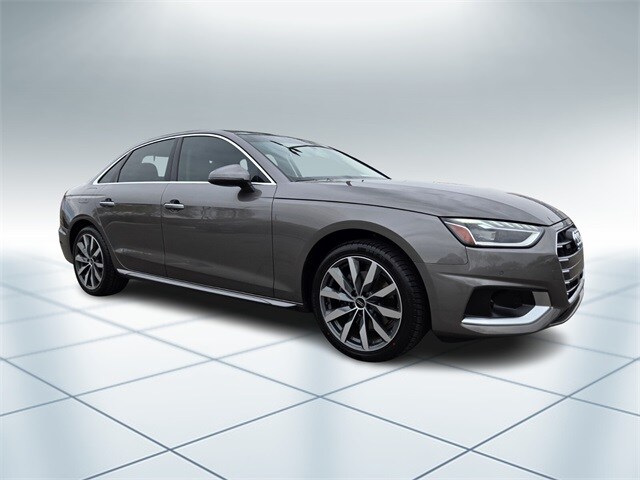 2022 Audi A4 40 Premium Plus photo 2