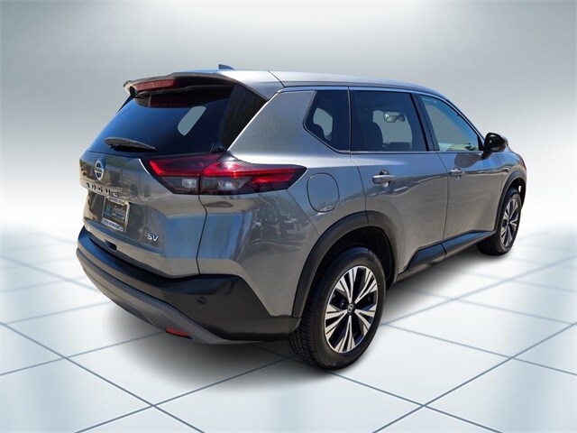 2021 Nissan Rogue SV photo 4